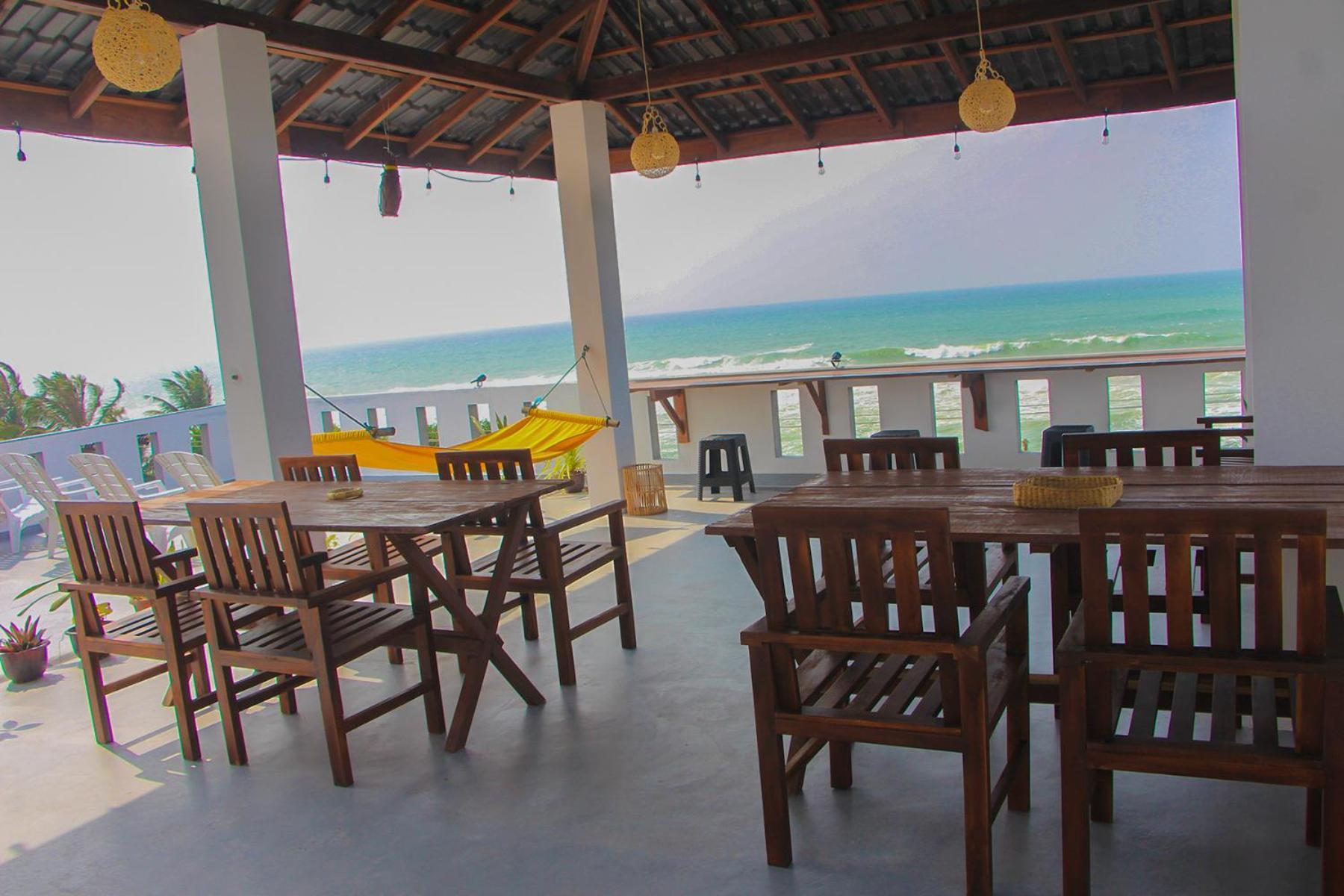 Shehara Sun Surf Lodge Midigama East Exteriör bild