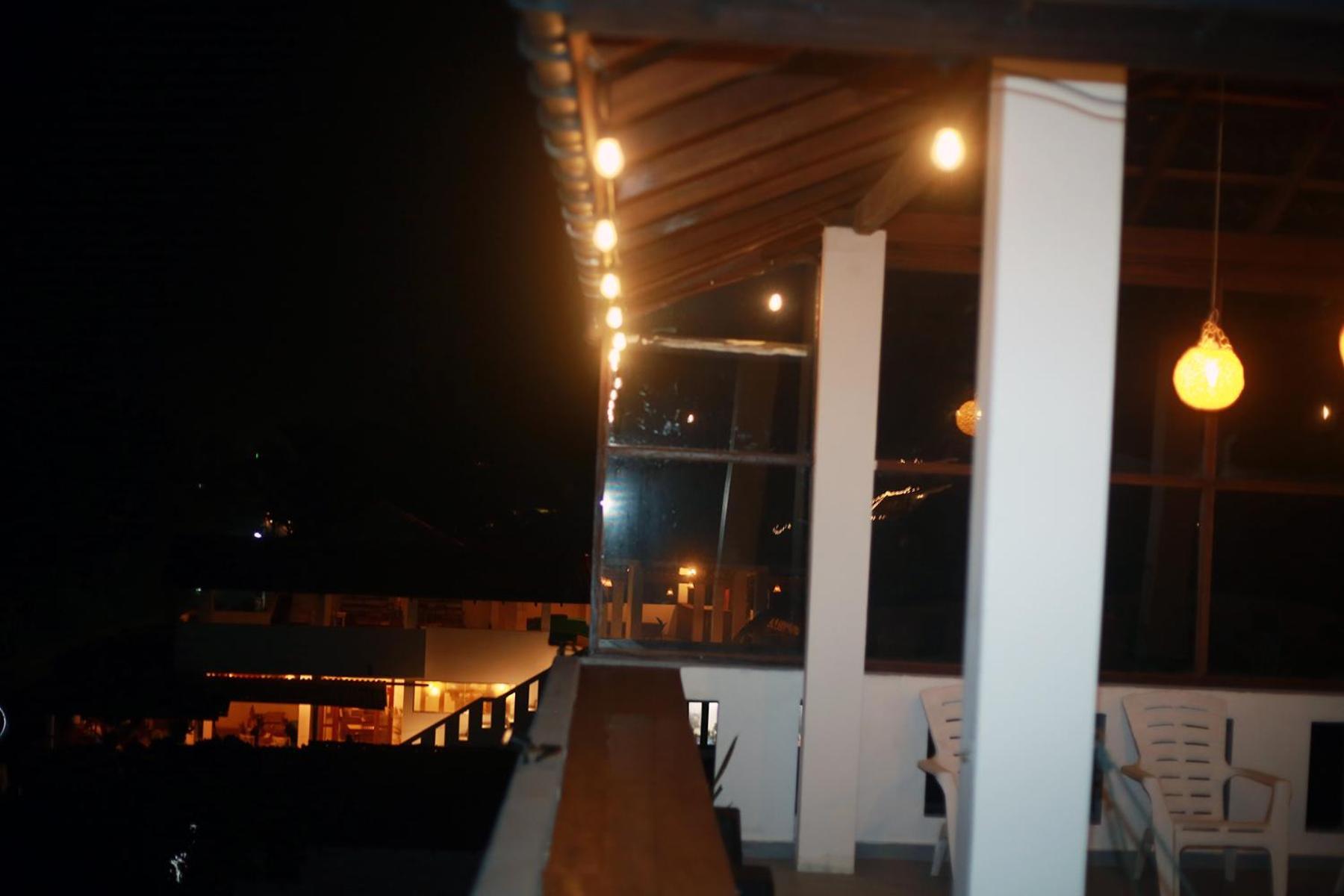 Shehara Sun Surf Lodge Midigama East Exteriör bild