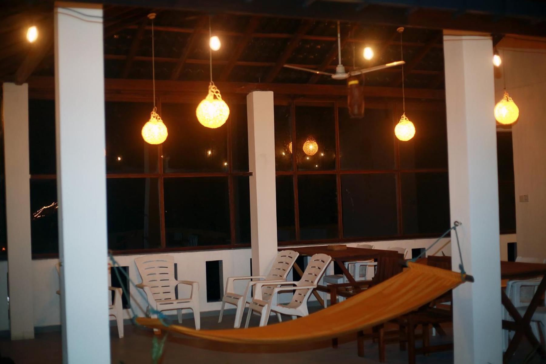 Shehara Sun Surf Lodge Midigama East Exteriör bild