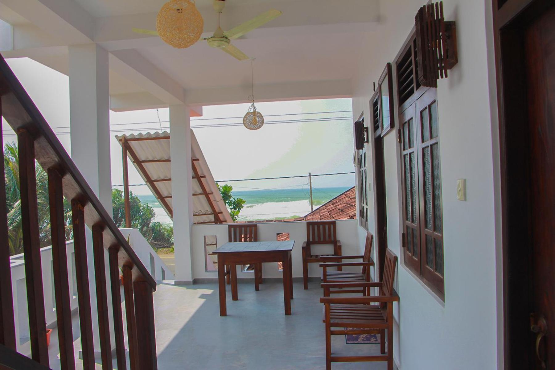 Shehara Sun Surf Lodge Midigama East Exteriör bild