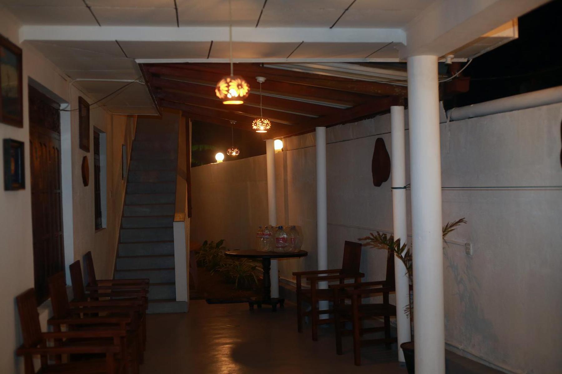 Shehara Sun Surf Lodge Midigama East Exteriör bild