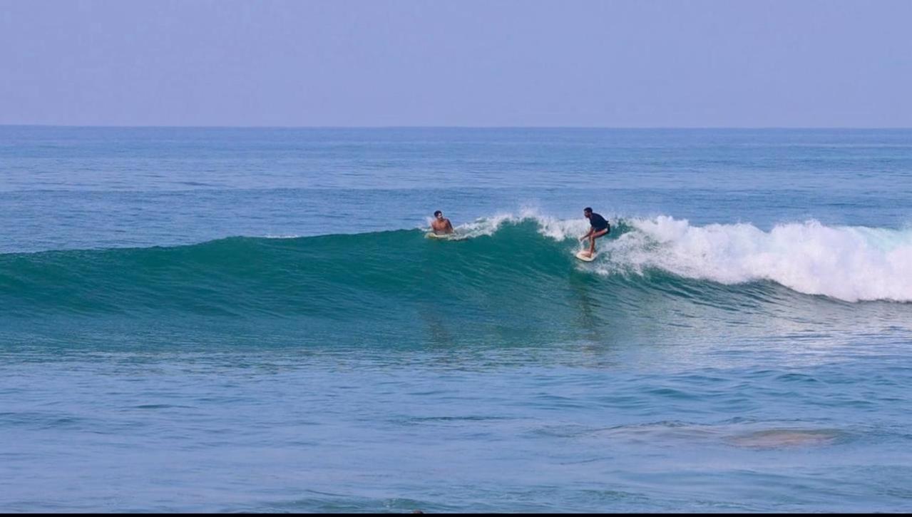 Shehara Sun Surf Lodge Midigama East Exteriör bild
